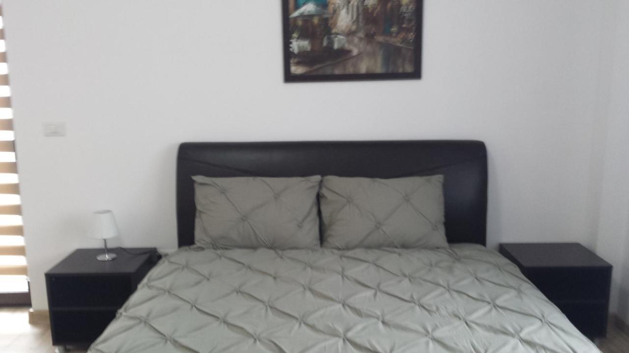 Апартаменты Apartament Mario Рэдэуци Экстерьер фото
