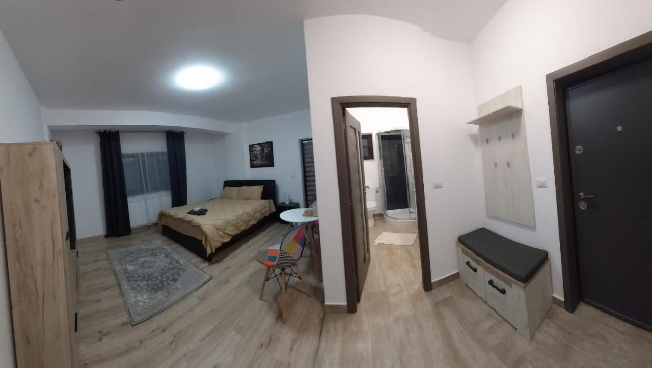 Апартаменты Apartament Mario Рэдэуци Экстерьер фото